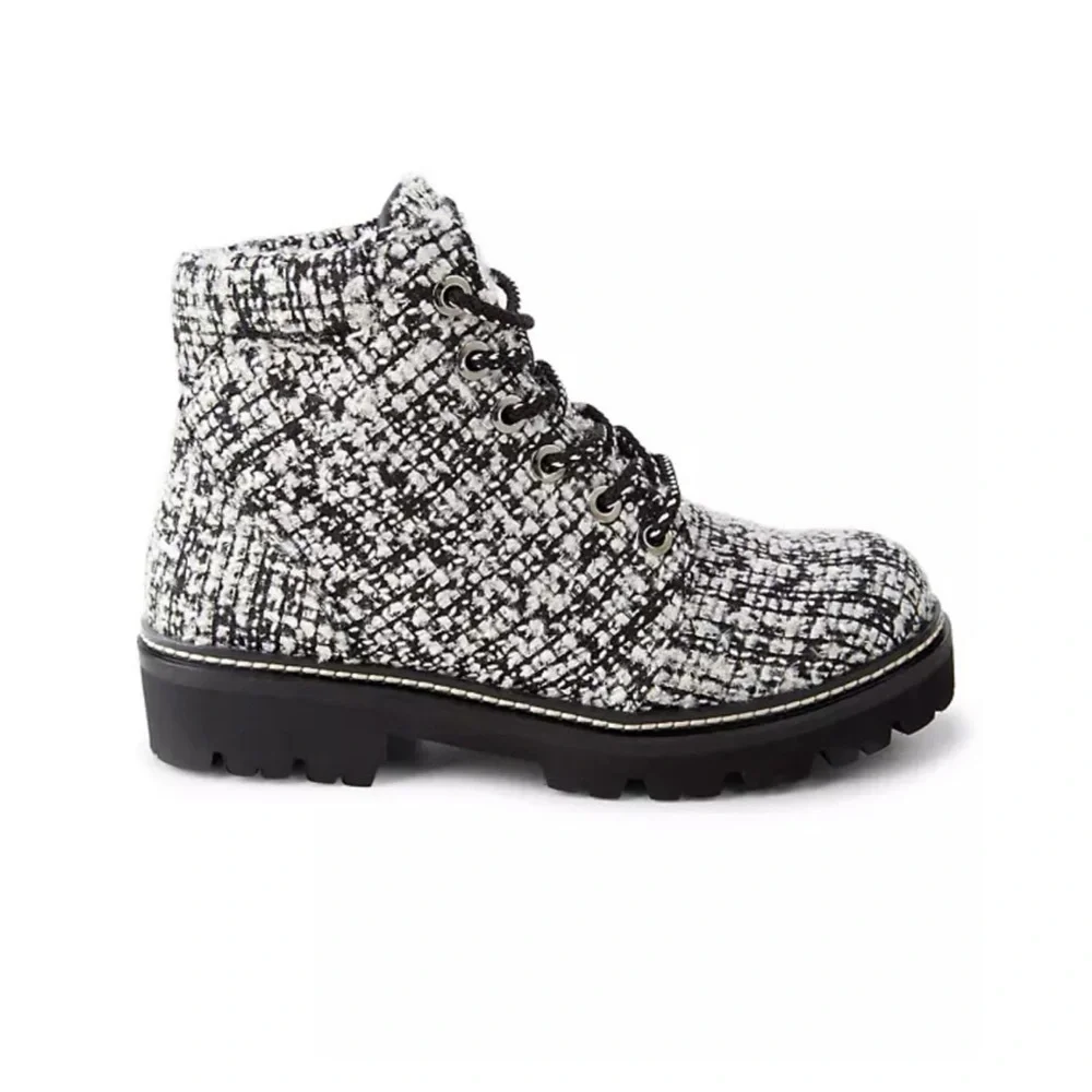 Montelliana Tweed Boots